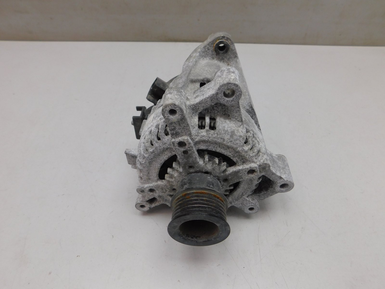 Генератор BMW 5-серия G30 2016>