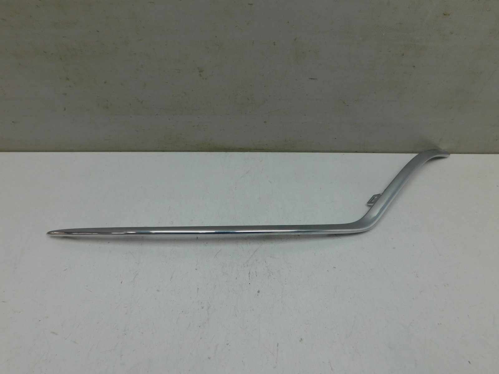 Молдинг переднего бампера Mercedes-Benz GLE W167 2018>