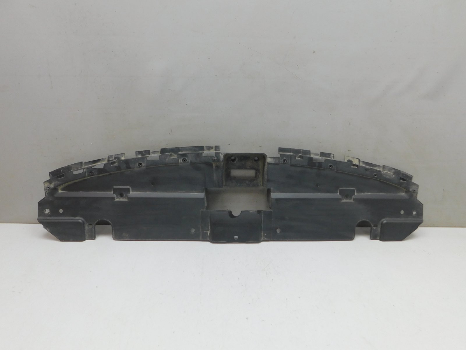 Накладка на решетку радиатора Omoda C5 2022>