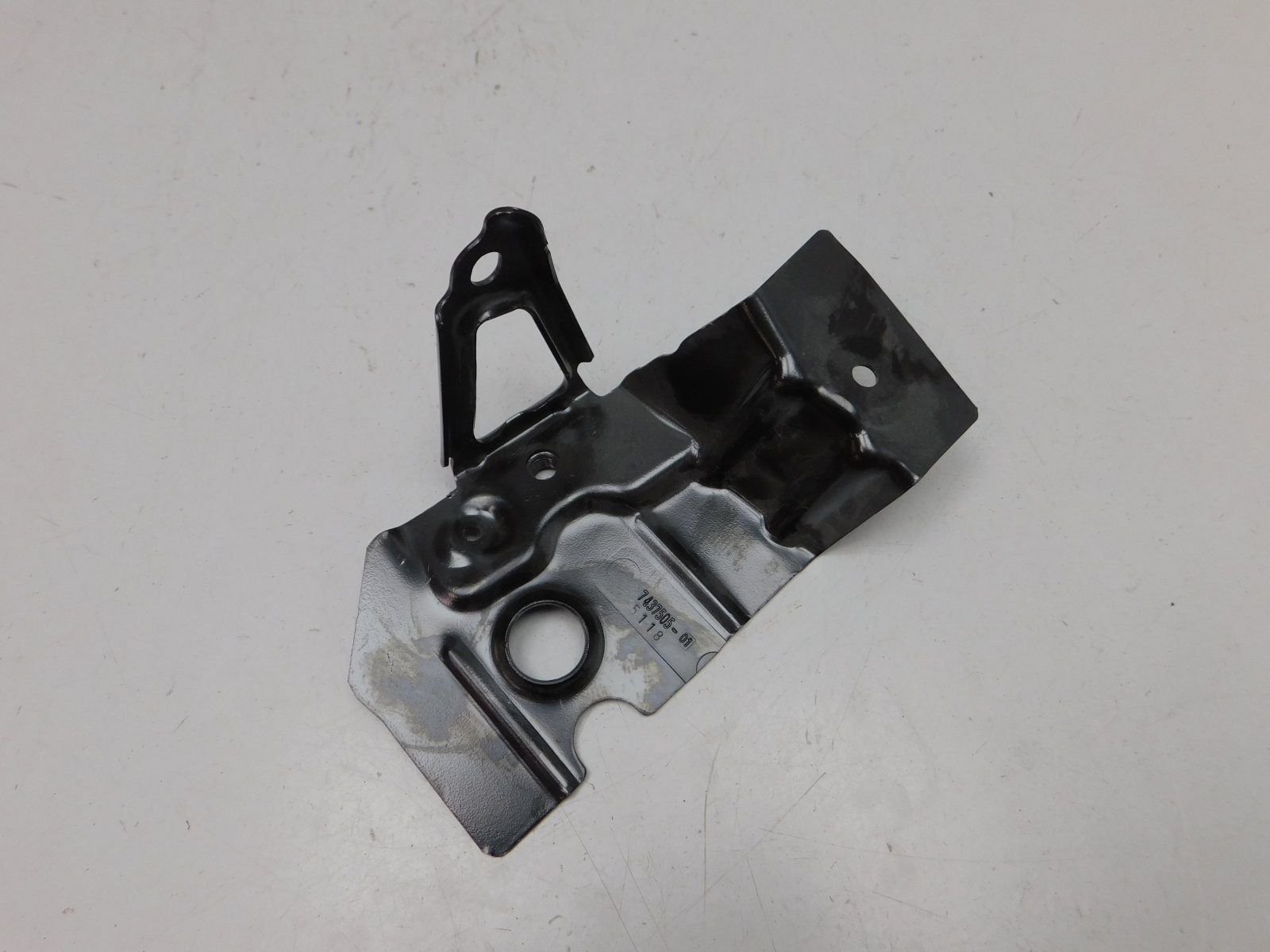 Кронштейн BMW 5-серия G30 2016>