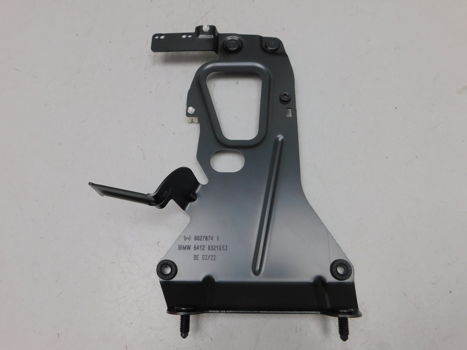 Кронштейн BMW 5-серия G30 2016>