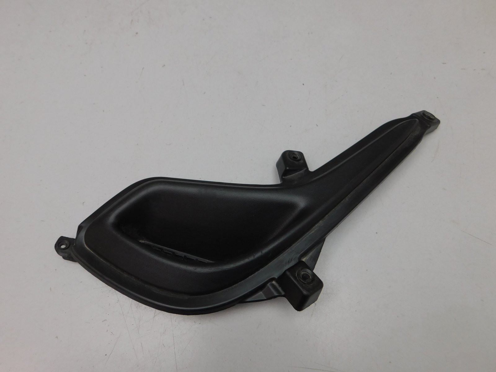 Решетка в бампер правая Hyundai Solaris 2010-2017