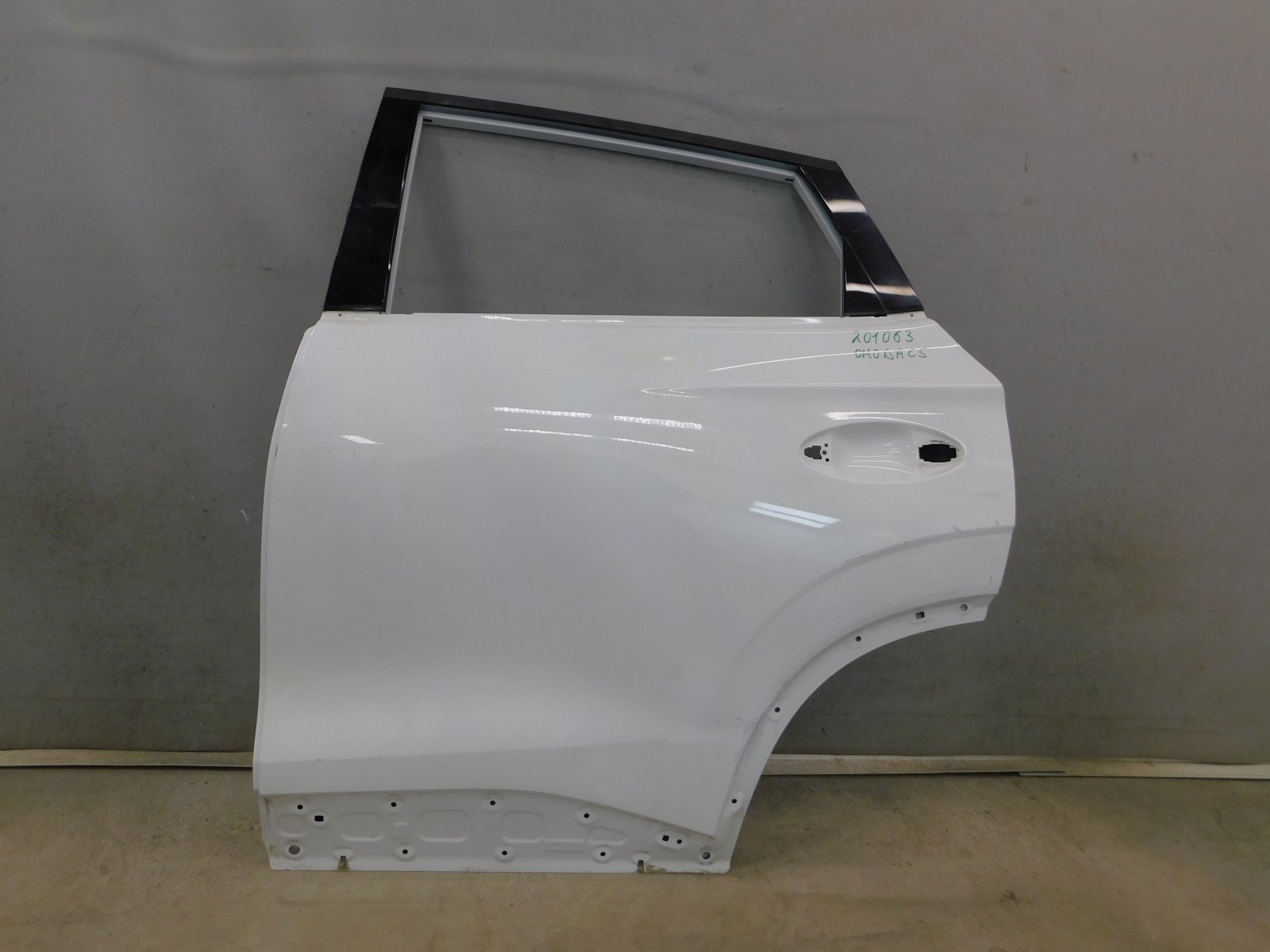 Дверь задняя левая Omoda C5 2022>