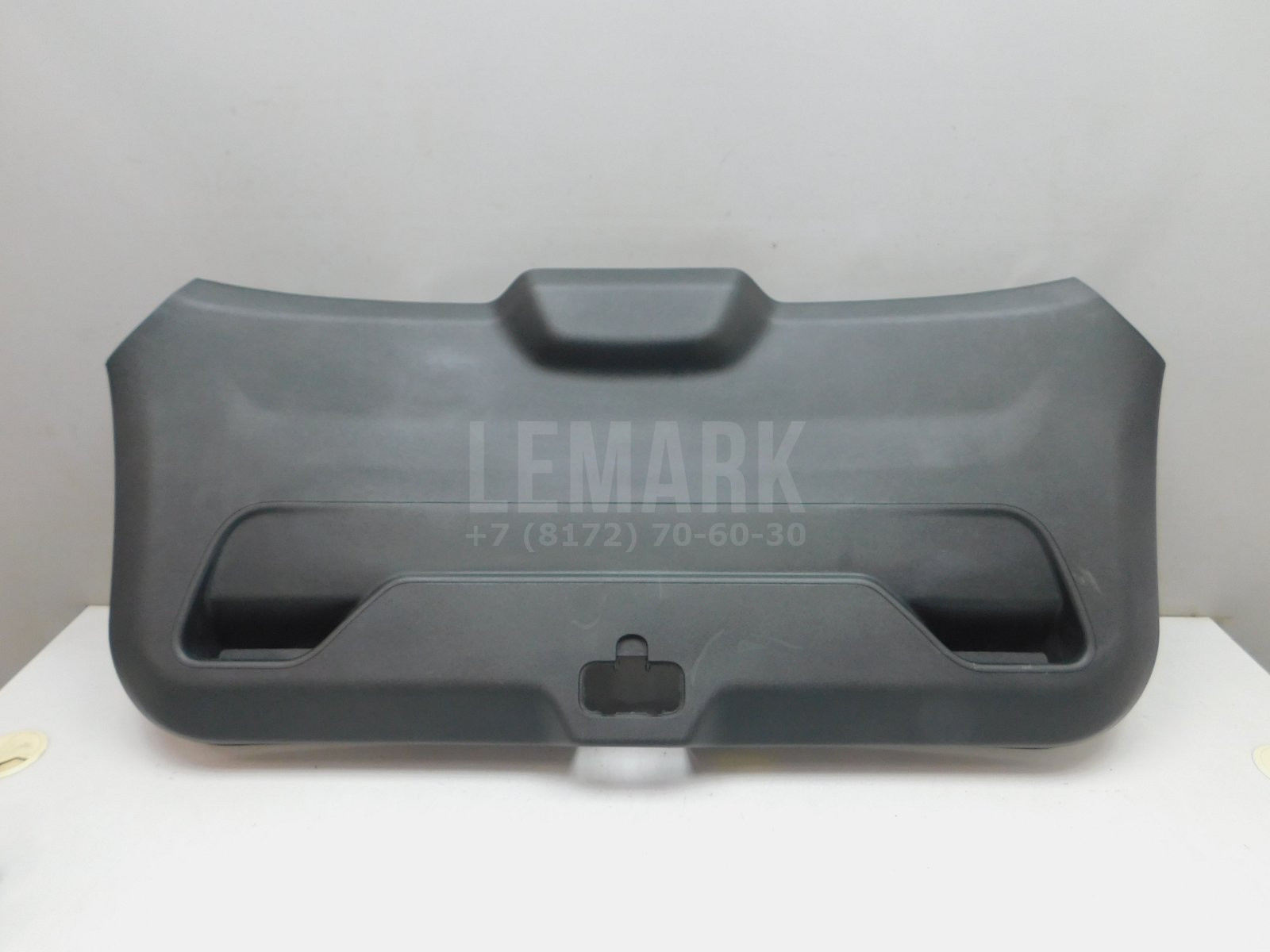 Обшивка двери багажника Geely Monjaro 2021> 8889284952B01