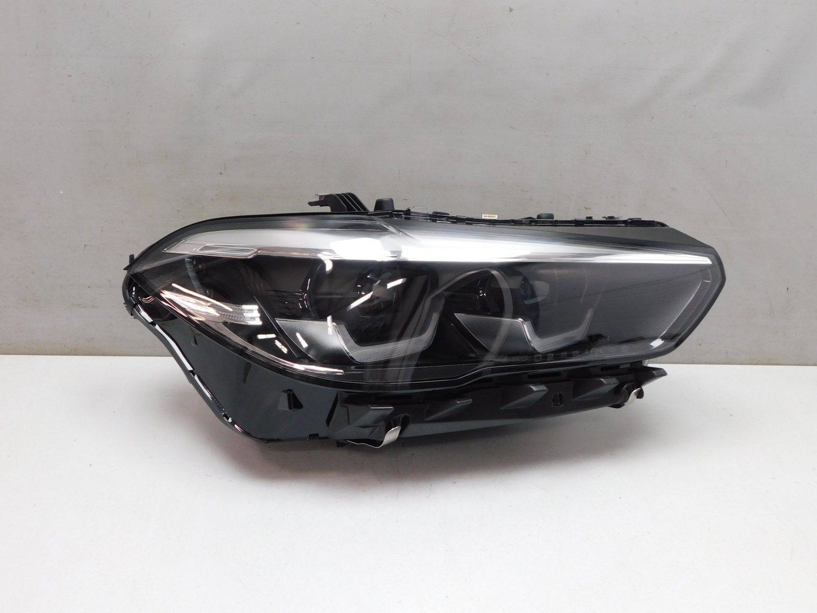 Фара правая BMW X5 G05 2018>