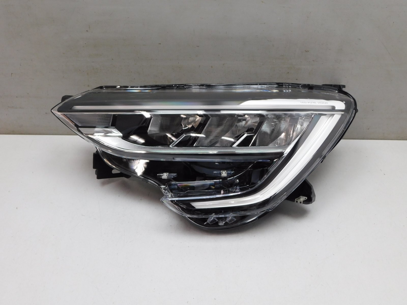 Фара левая Renault Arkana 2019>