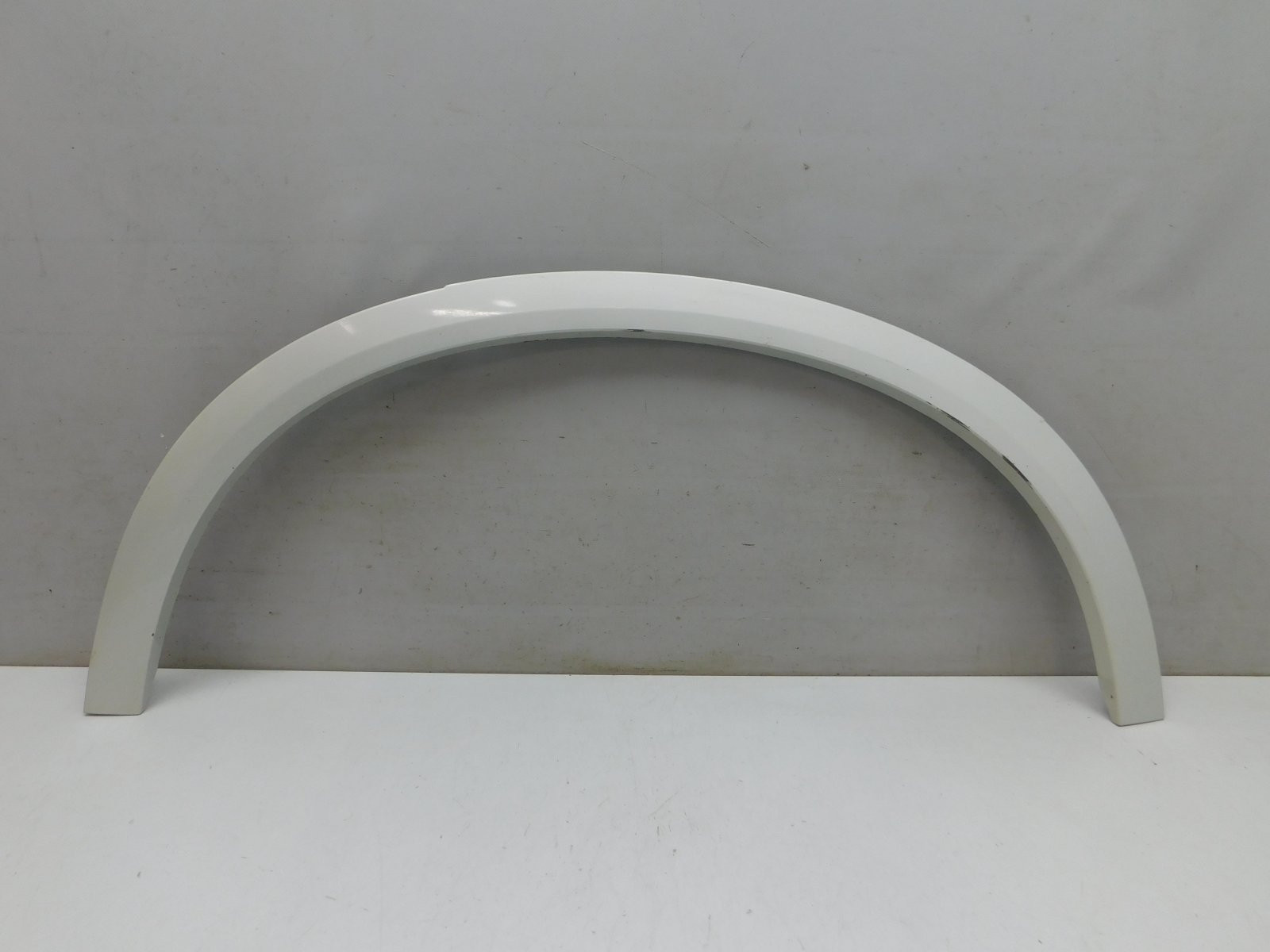 Накладка крыла заднего  левого Volvo XC90 2015>