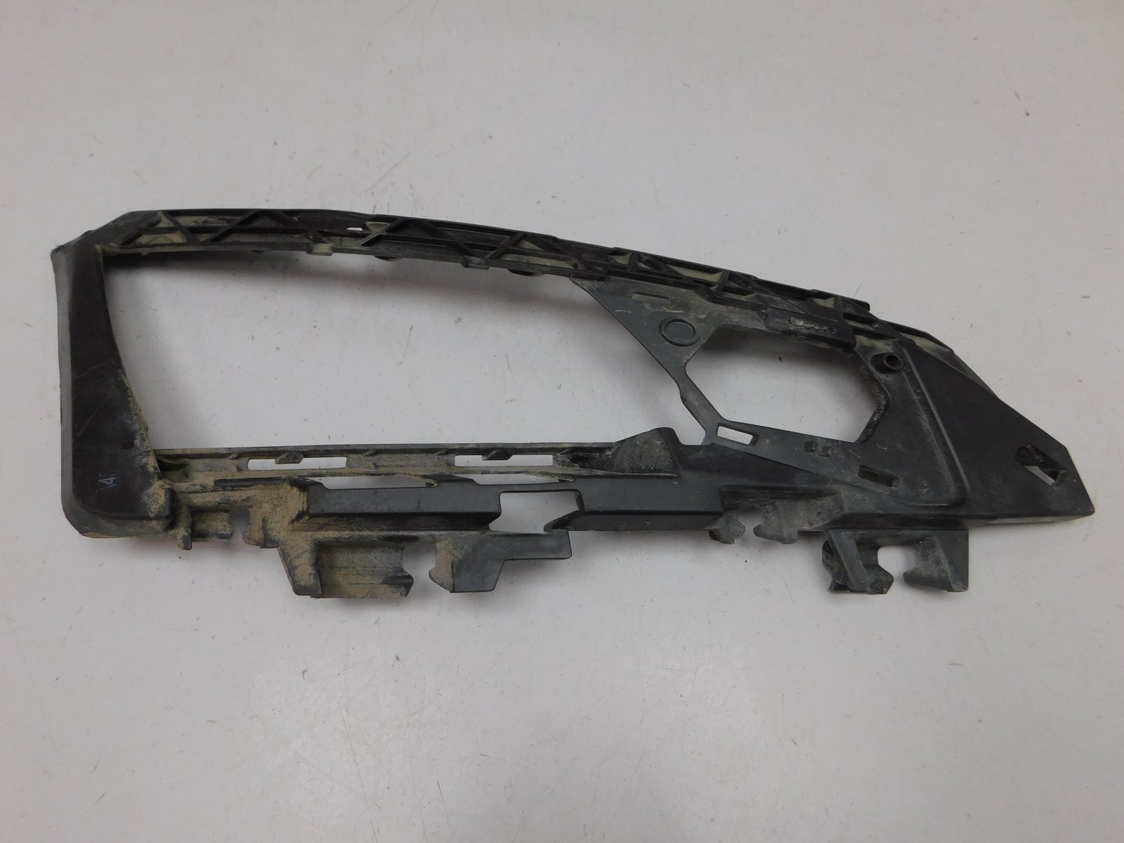 Кронштейн переднего бампера Skoda Kodiaq 2017>