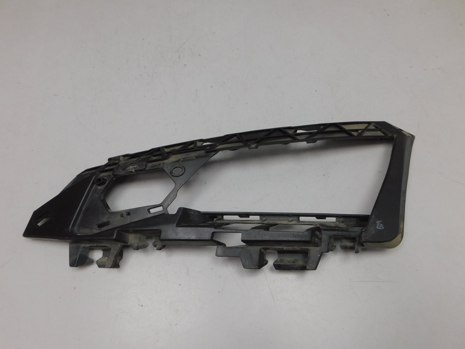 Кронштейн переднего бампера Skoda Kodiaq 2017>