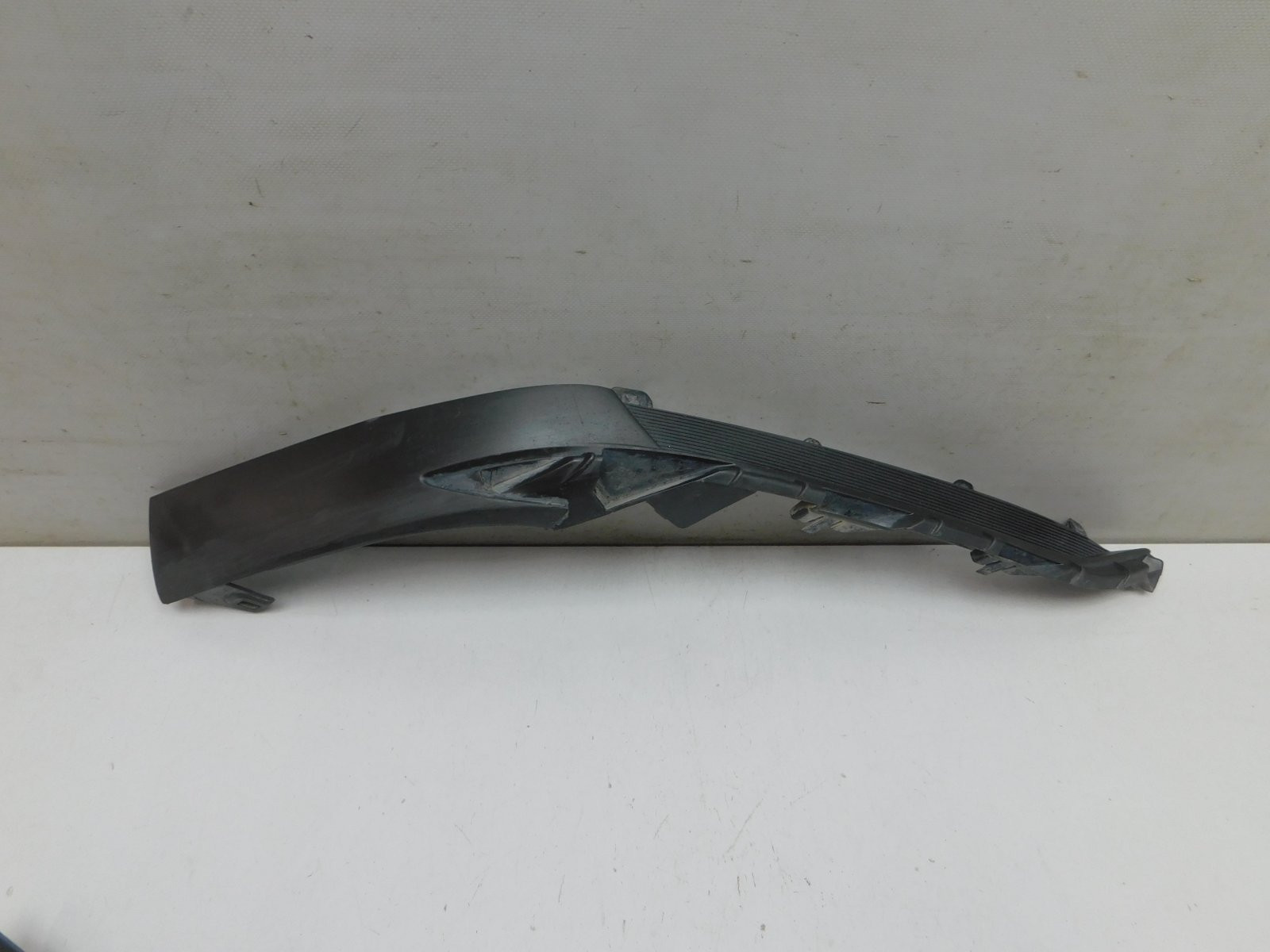 Накладка переднего бампера Lexus RX IV 2015>