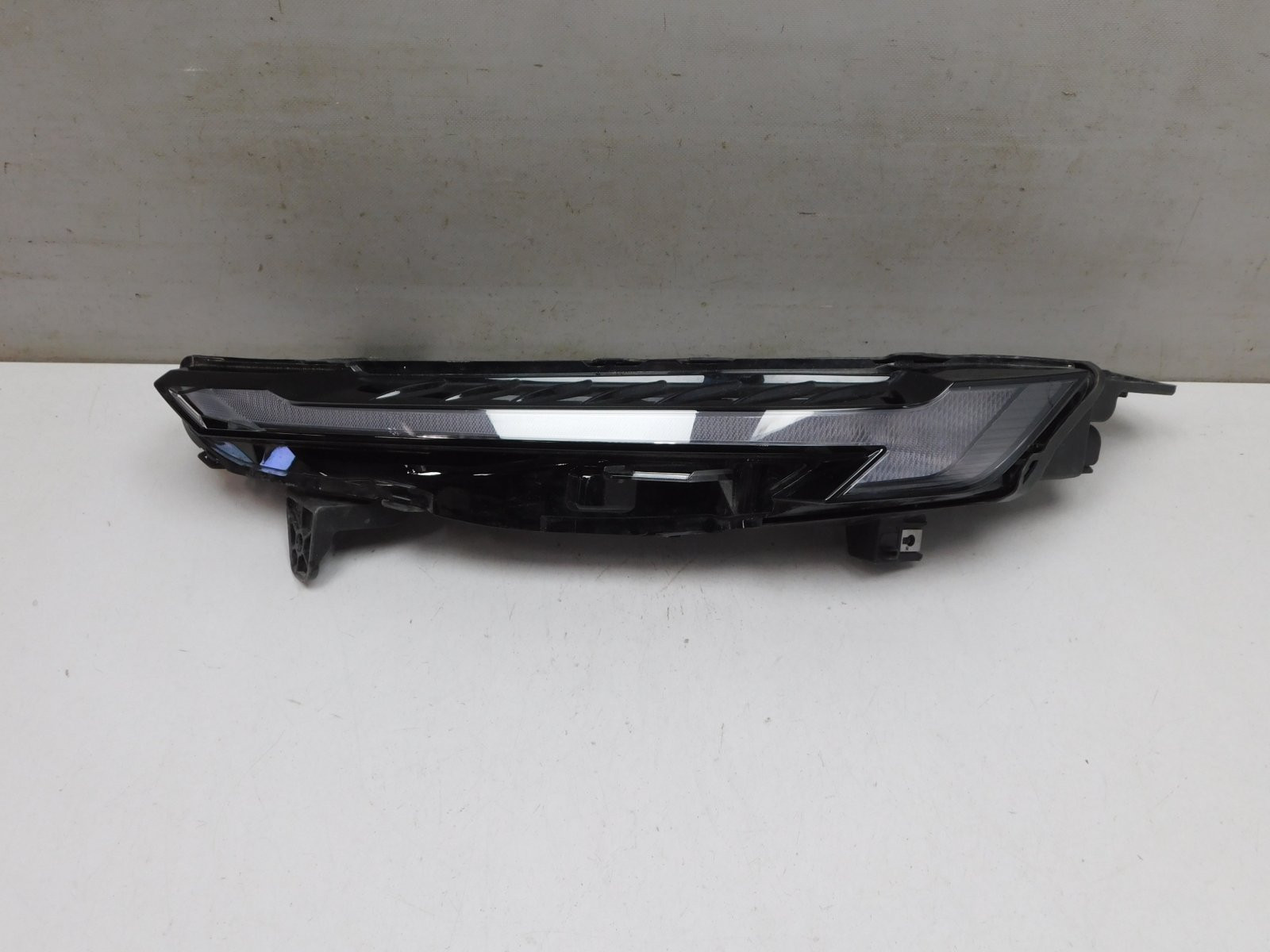 Ходовой огонь левый (ДХО) Omoda C5 2022>