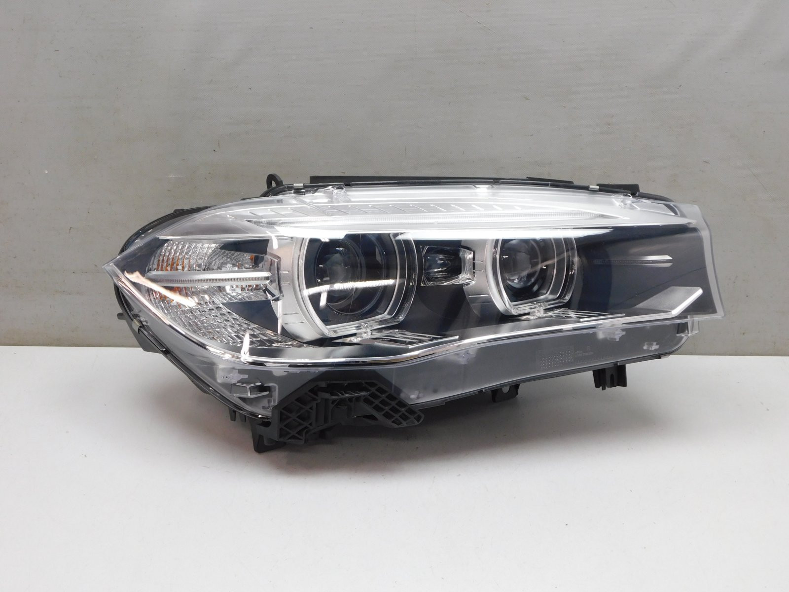 Фара правая BMW X5 F15 2013-2018