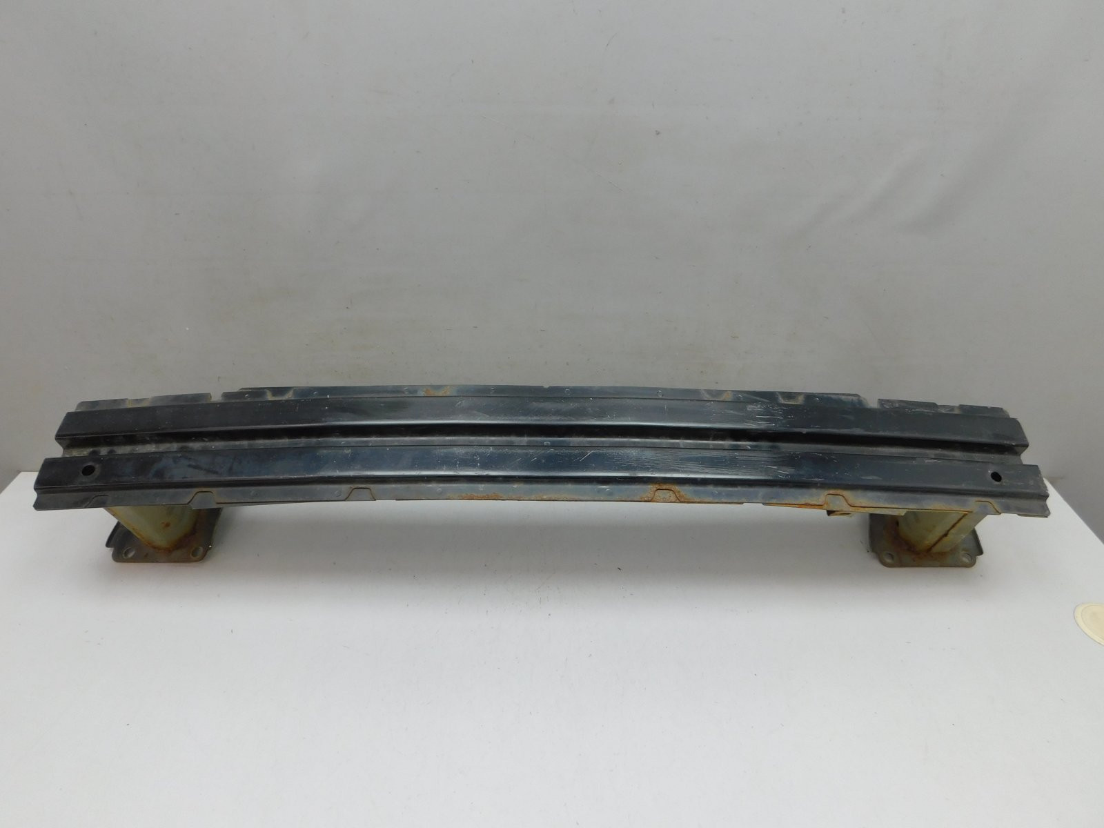 Усилитель переднего бампера Mitsubishi Outlander 2012>