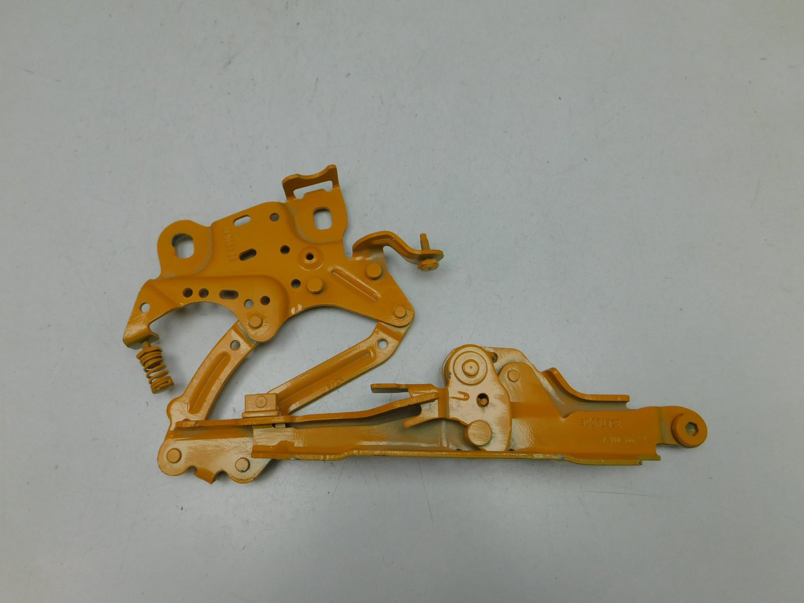 Петля капота правая Mini F55 2014>