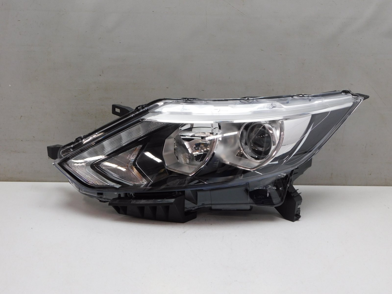 Фара левая Nissan Qashqai (J11) 2014>