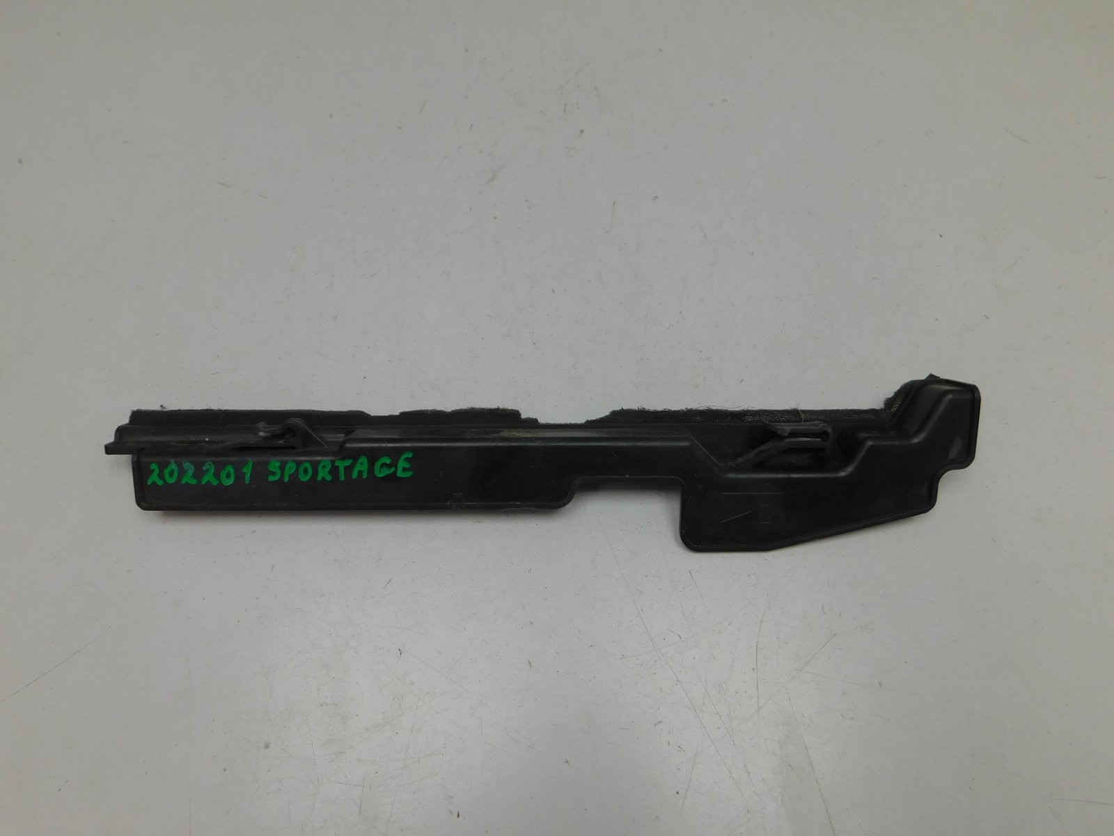 Воздуховод радиатора Kia Sportage 2010-2015