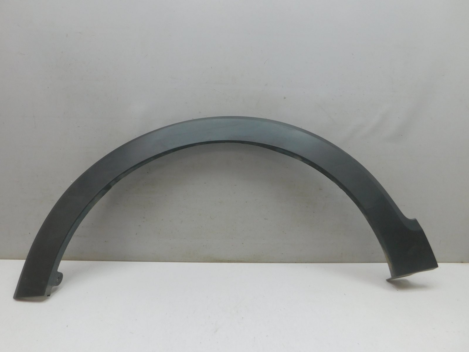 Накладка крыла переднего левого Renault Kaptur 2016>