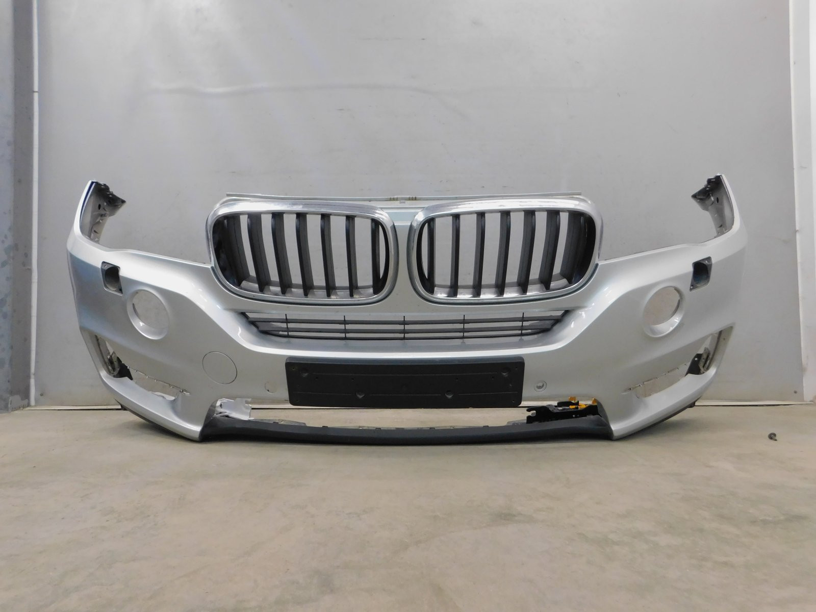 Бампер передний BMW X5 F15 2013-2018