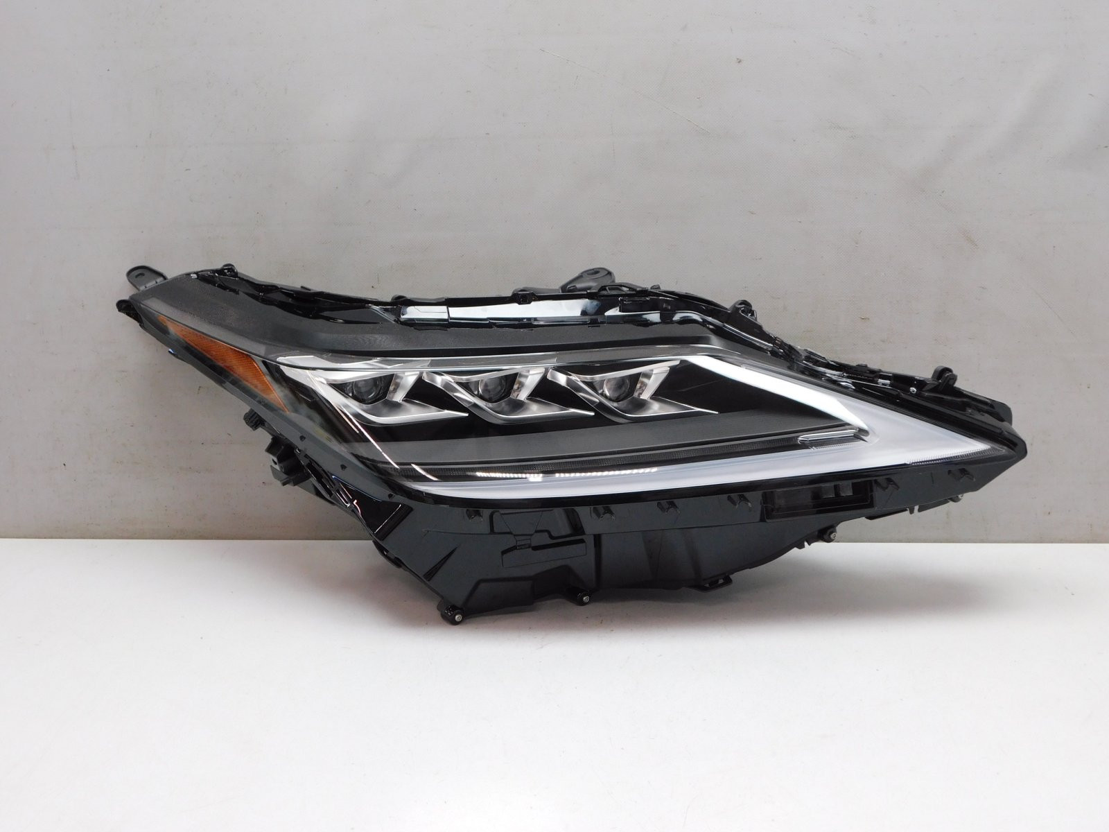 Фара правая Lexus RX IV 2015>