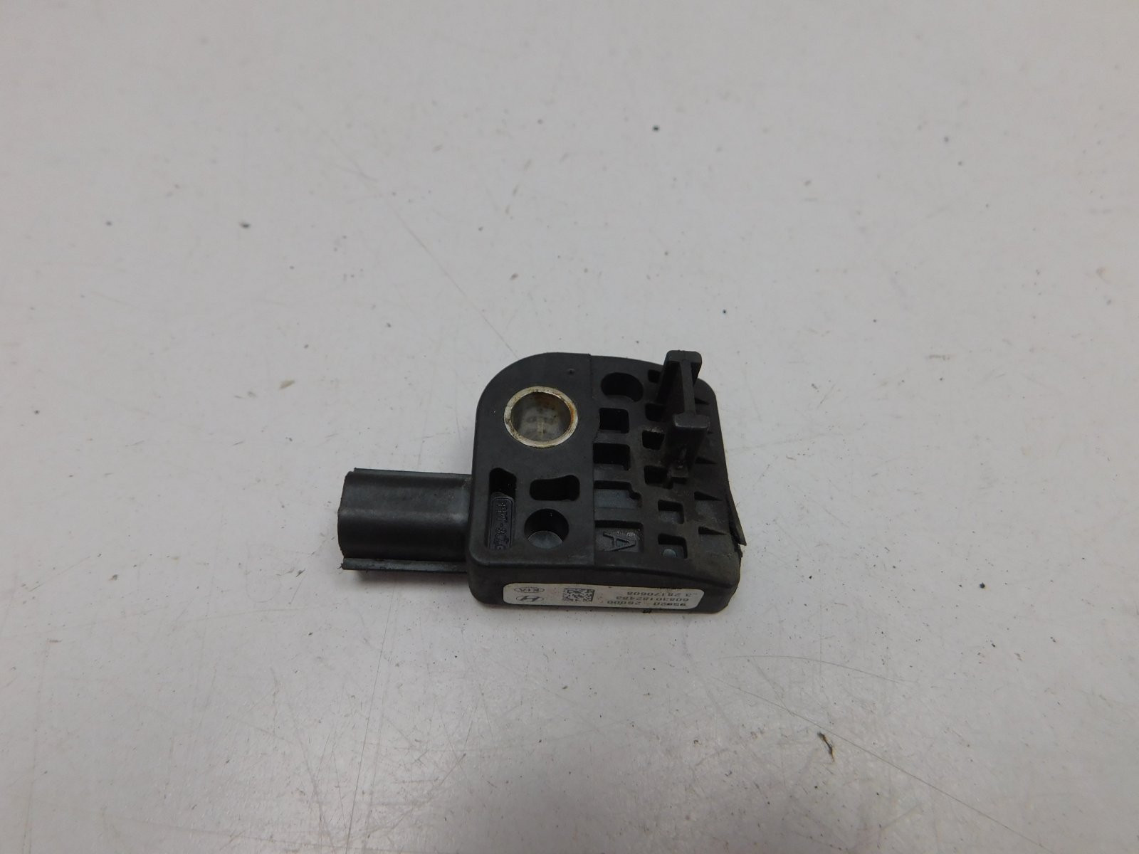 Датчик удара (AIRBAG) Kia Sportage 2010-2015