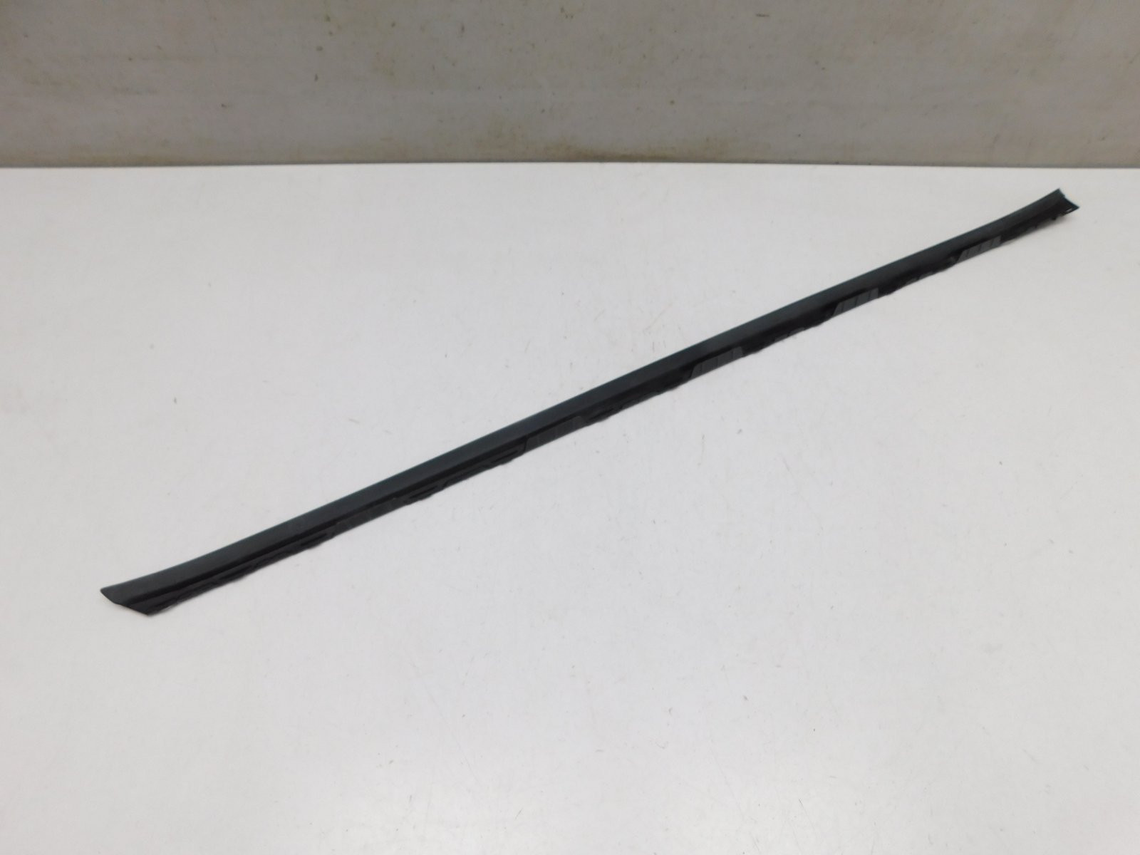 Молдинг лобового стекла BMW 5-серия G30 2016>