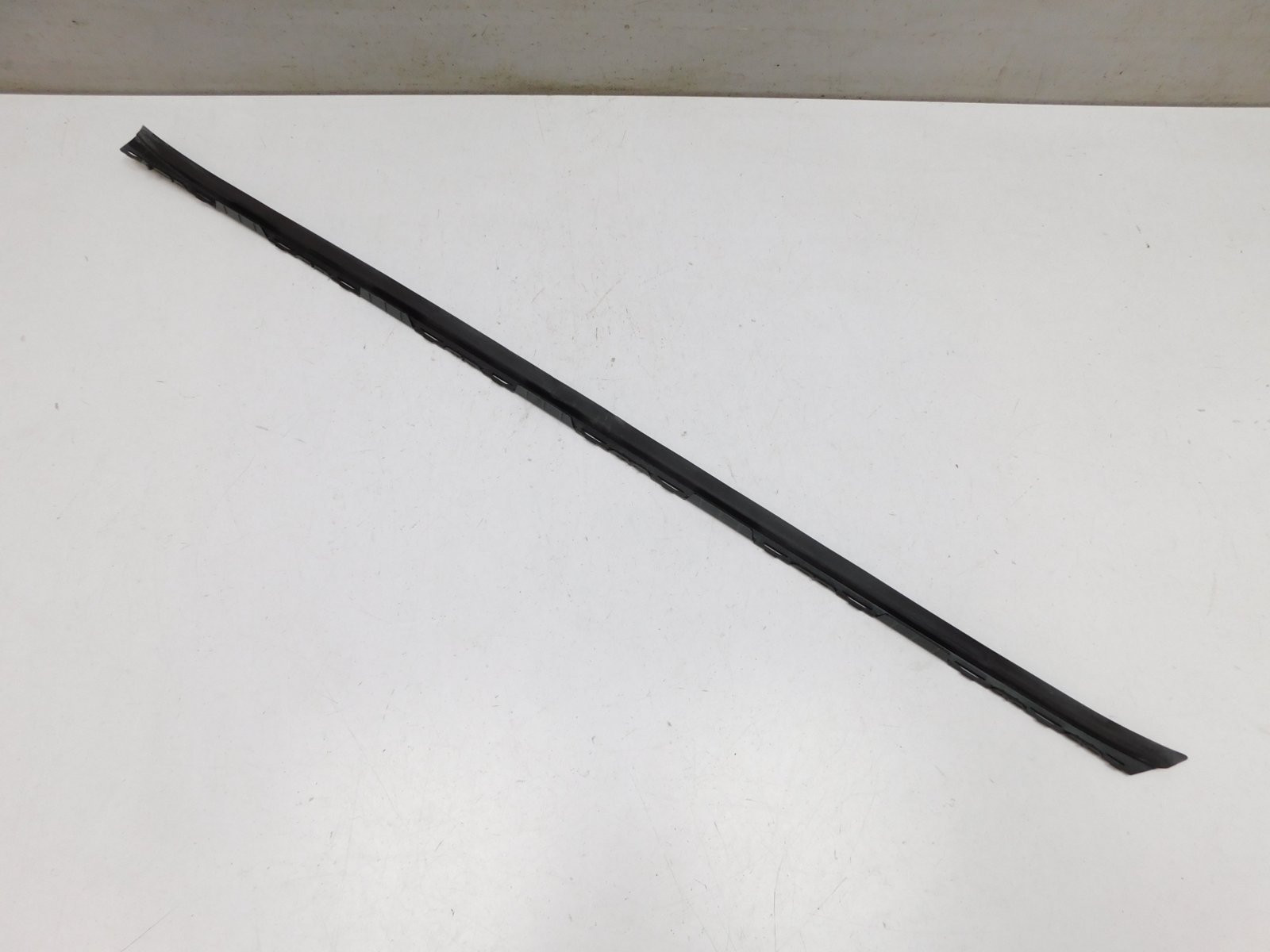 Молдинг лобового стекла BMW 5-серия G30 2016>