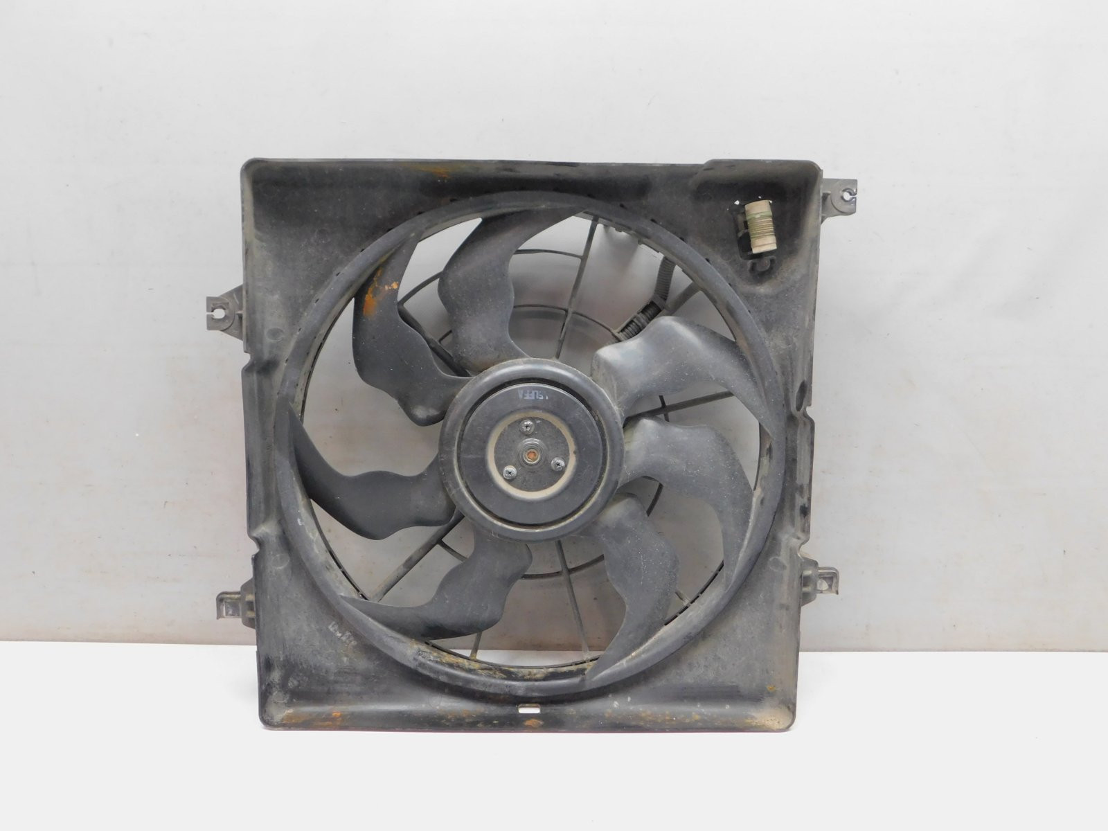 Диффузор радиатора Kia Sportage 2015>