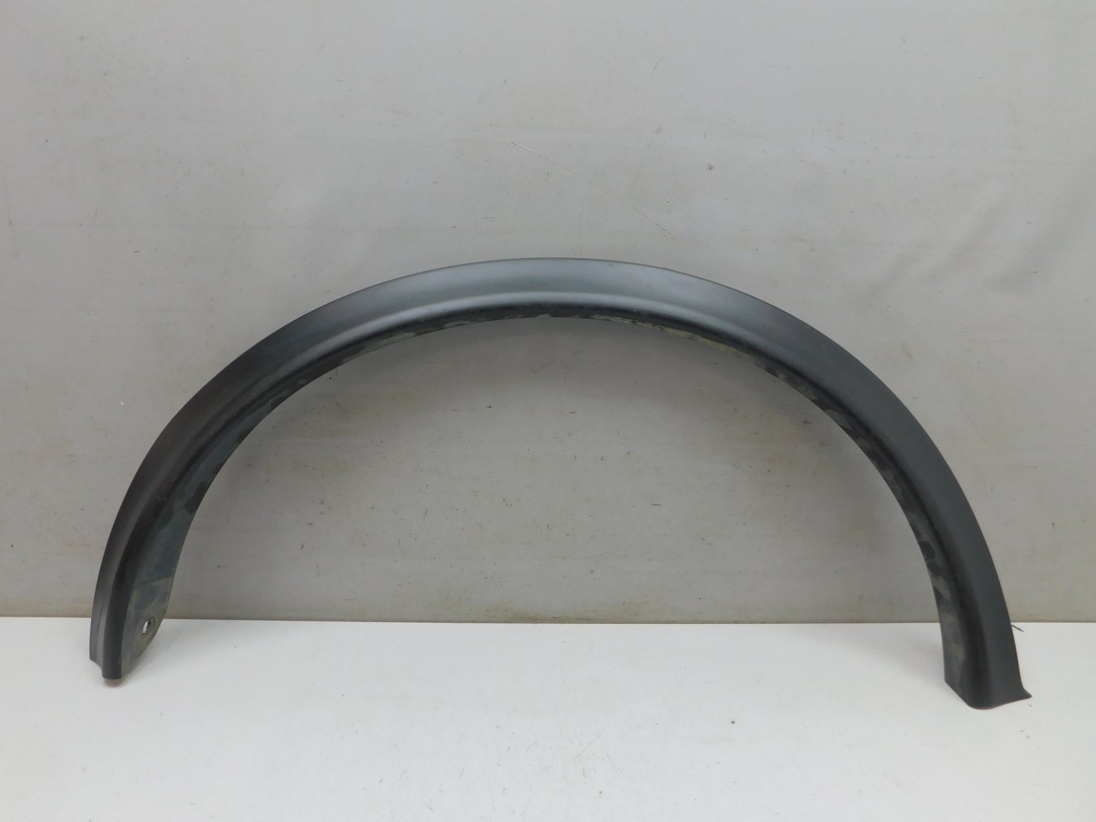 Накладка крыла заднего  правого Nissan Juke 2011>