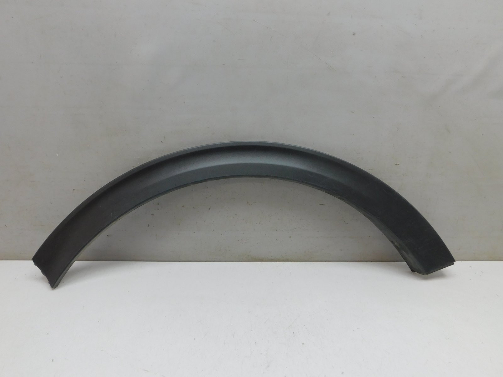 Накладка крыла заднего  правого Kia Sportage 2015>