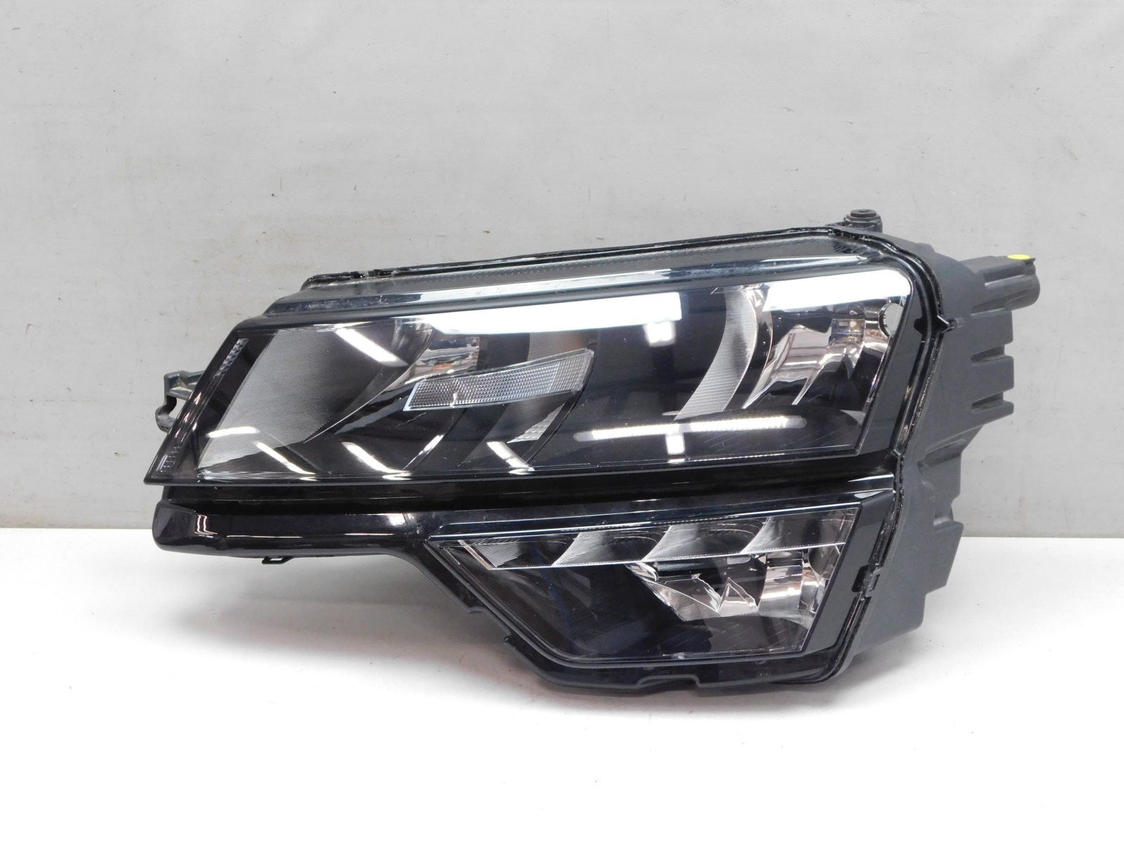 Фара левая Skoda Karoq 2017>