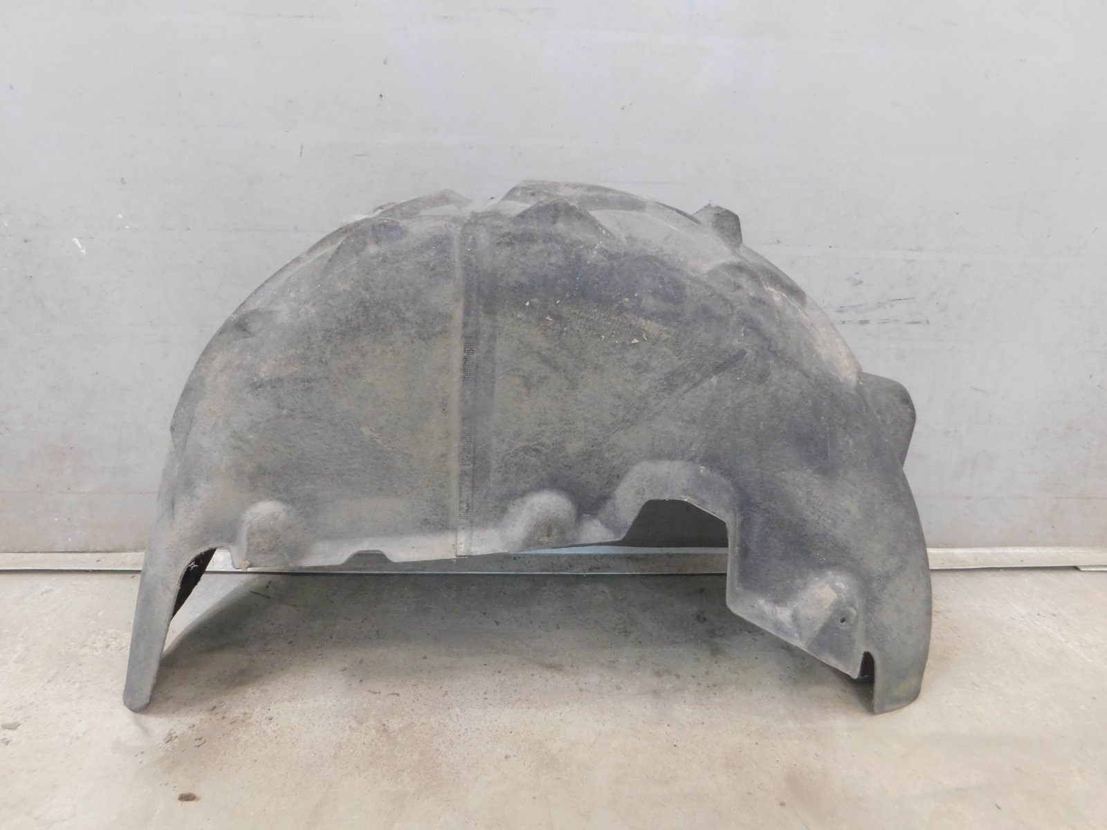 Локер задний левый Volkswagen Touareg 2010>