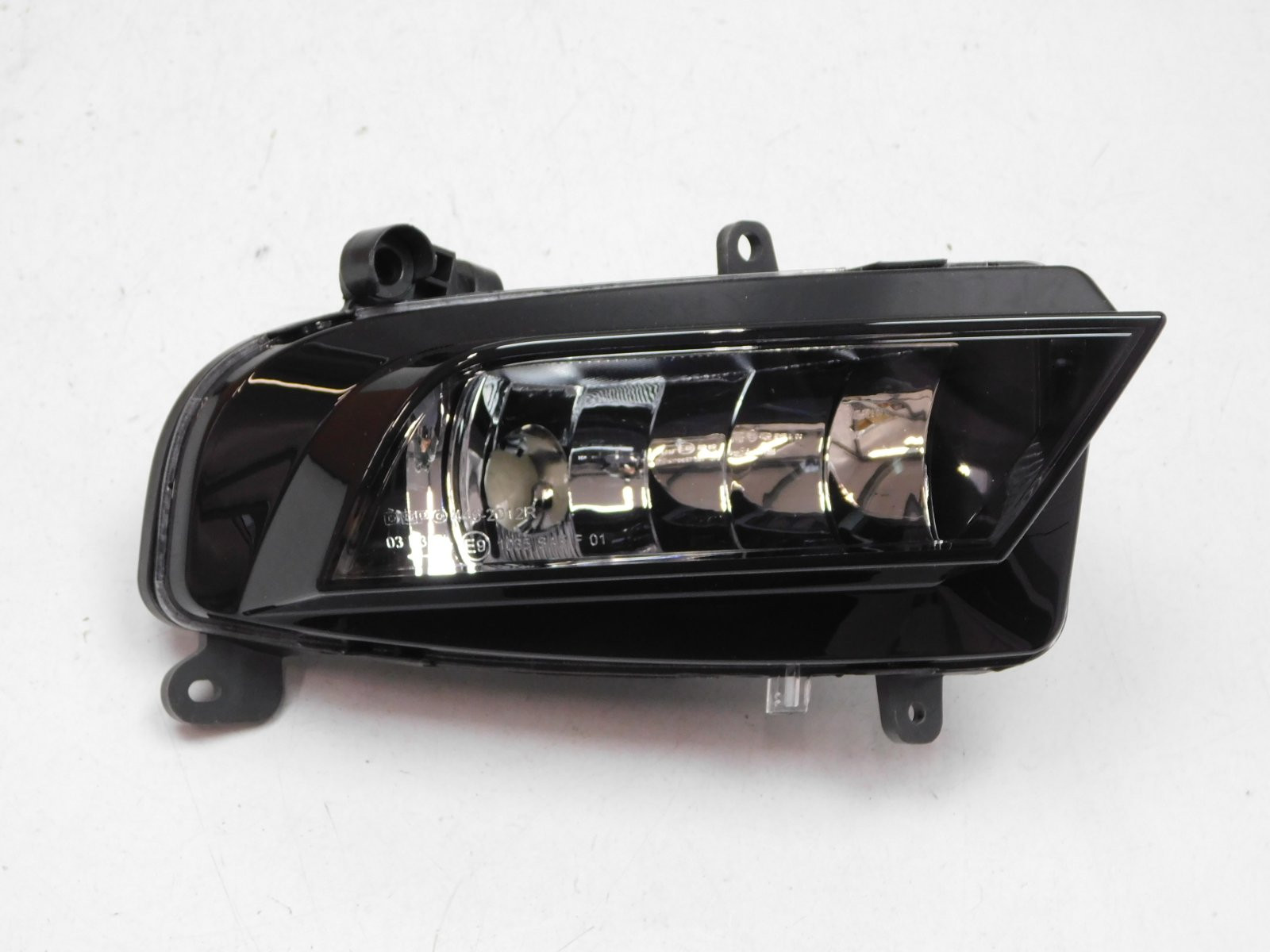 Фара противотуманная правая Audi A4 [B8] 2007-2015