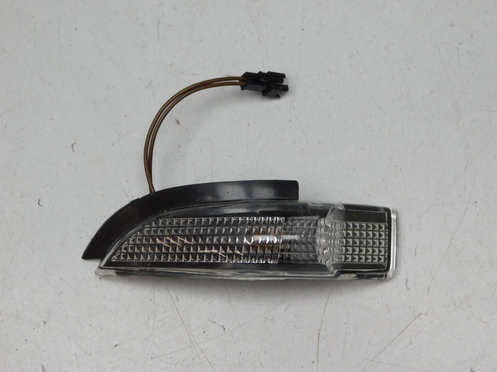 Повторитель указателя поворота Toyota Camry V50 2011-2018