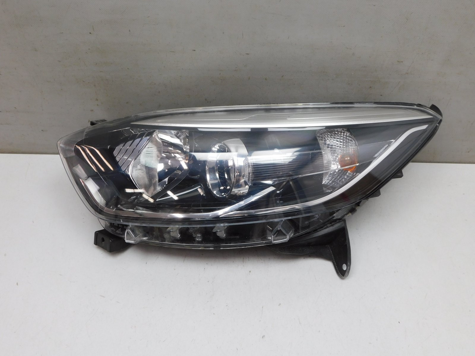 Фара левая Renault Kaptur 2016>