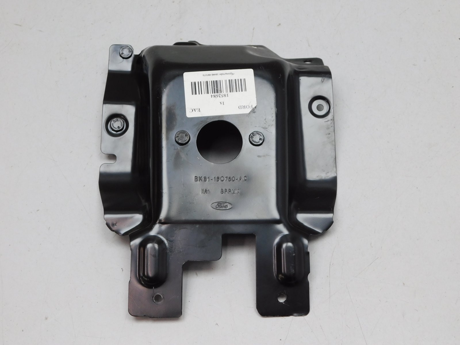 Кронштейн замка капота Ford Transit 2014>