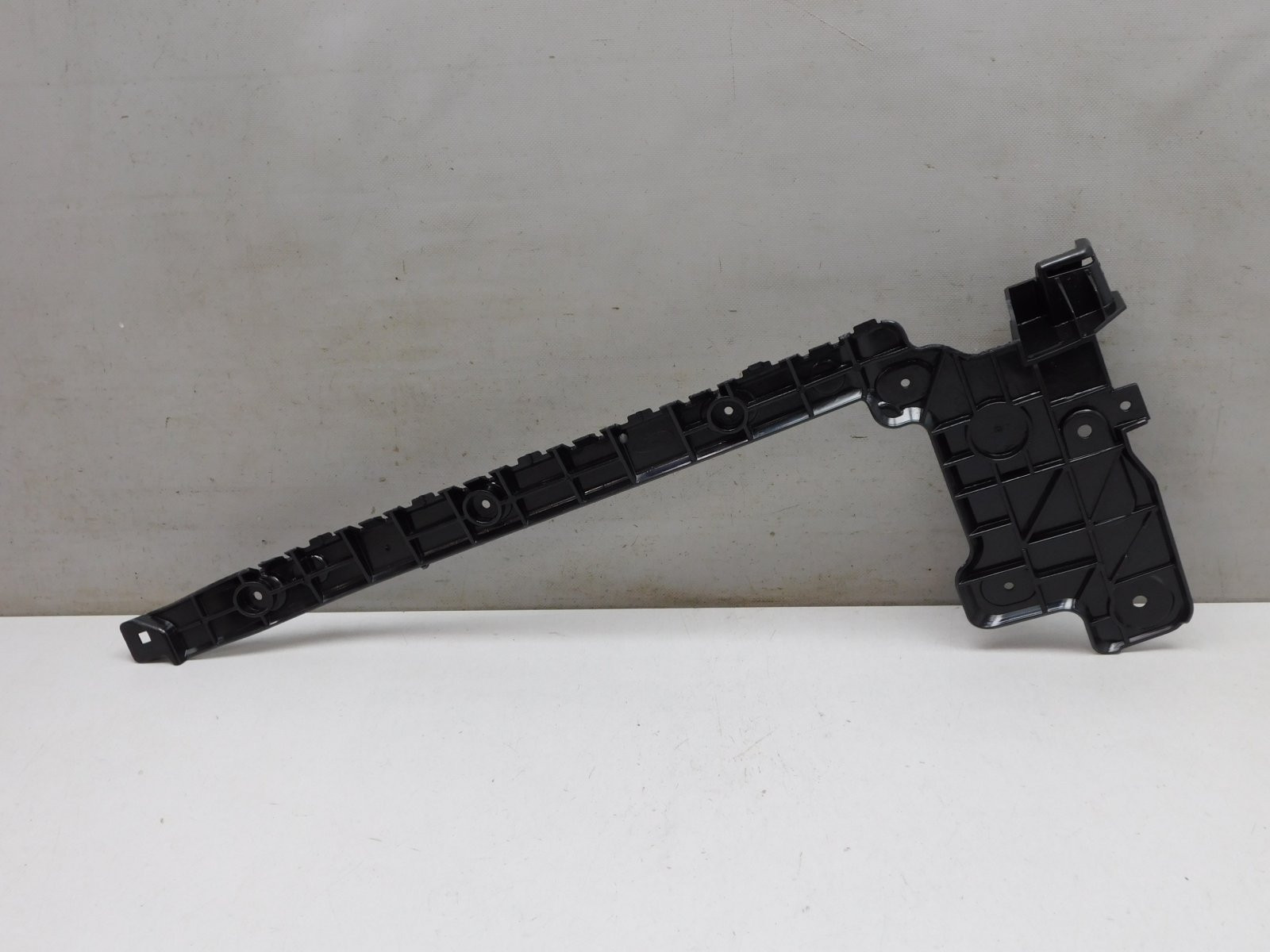 Кронштейн заднего бампера Ford Transit 2014>