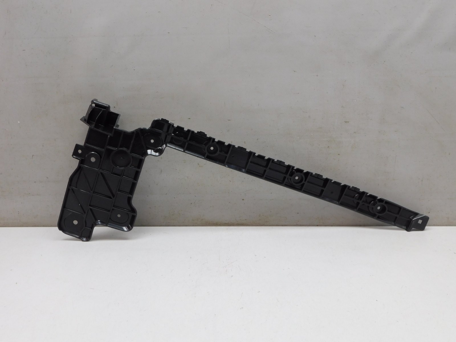 Кронштейн заднего бампера Ford Transit 2014>