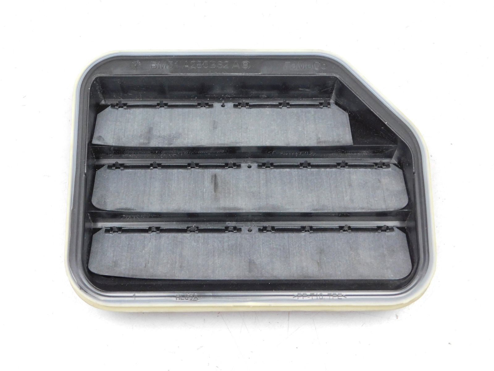 Решетка вентиляционная Ford Focus III 2011>