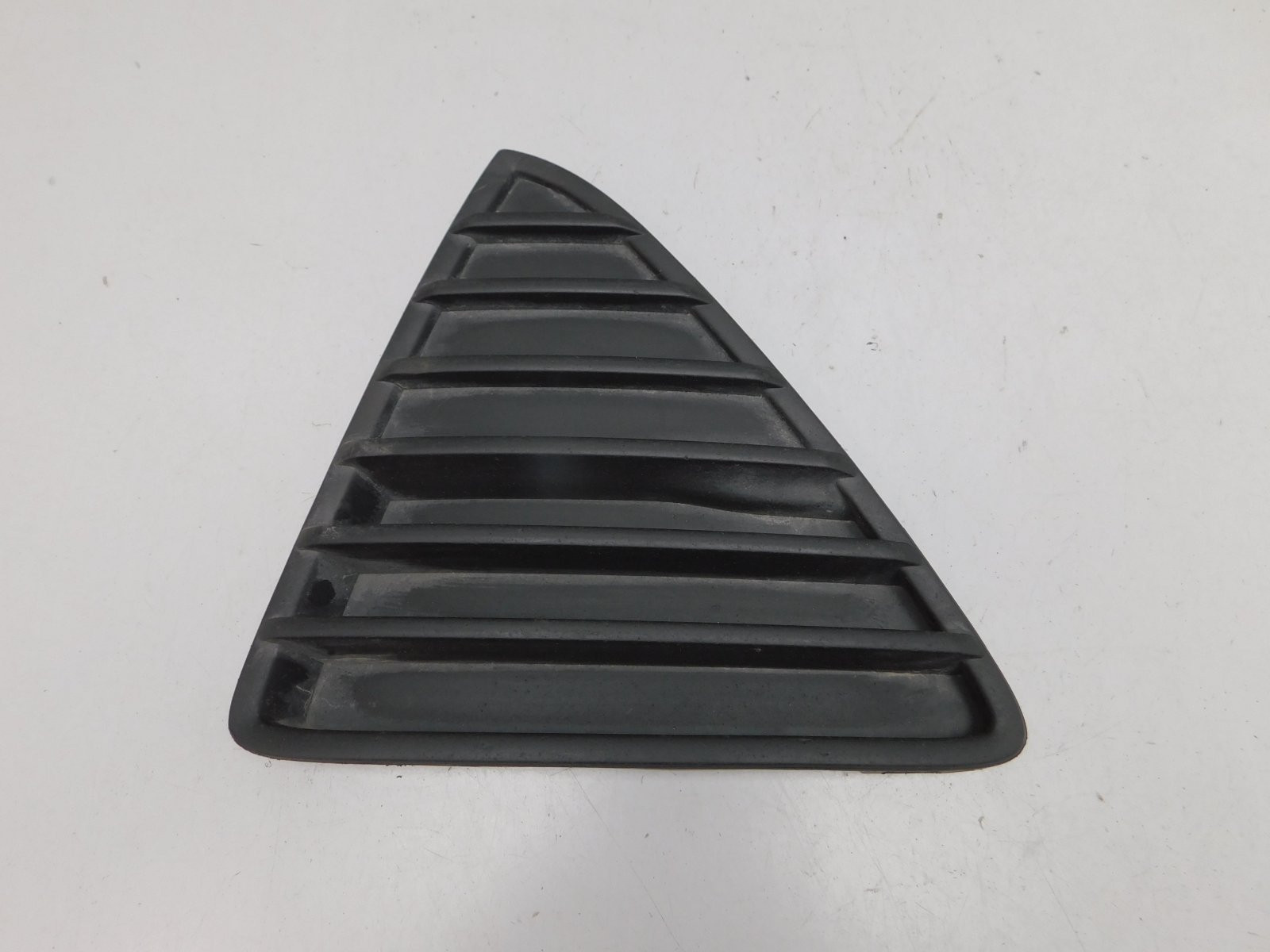 Решетка в бампер левая Ford Focus III 2011>