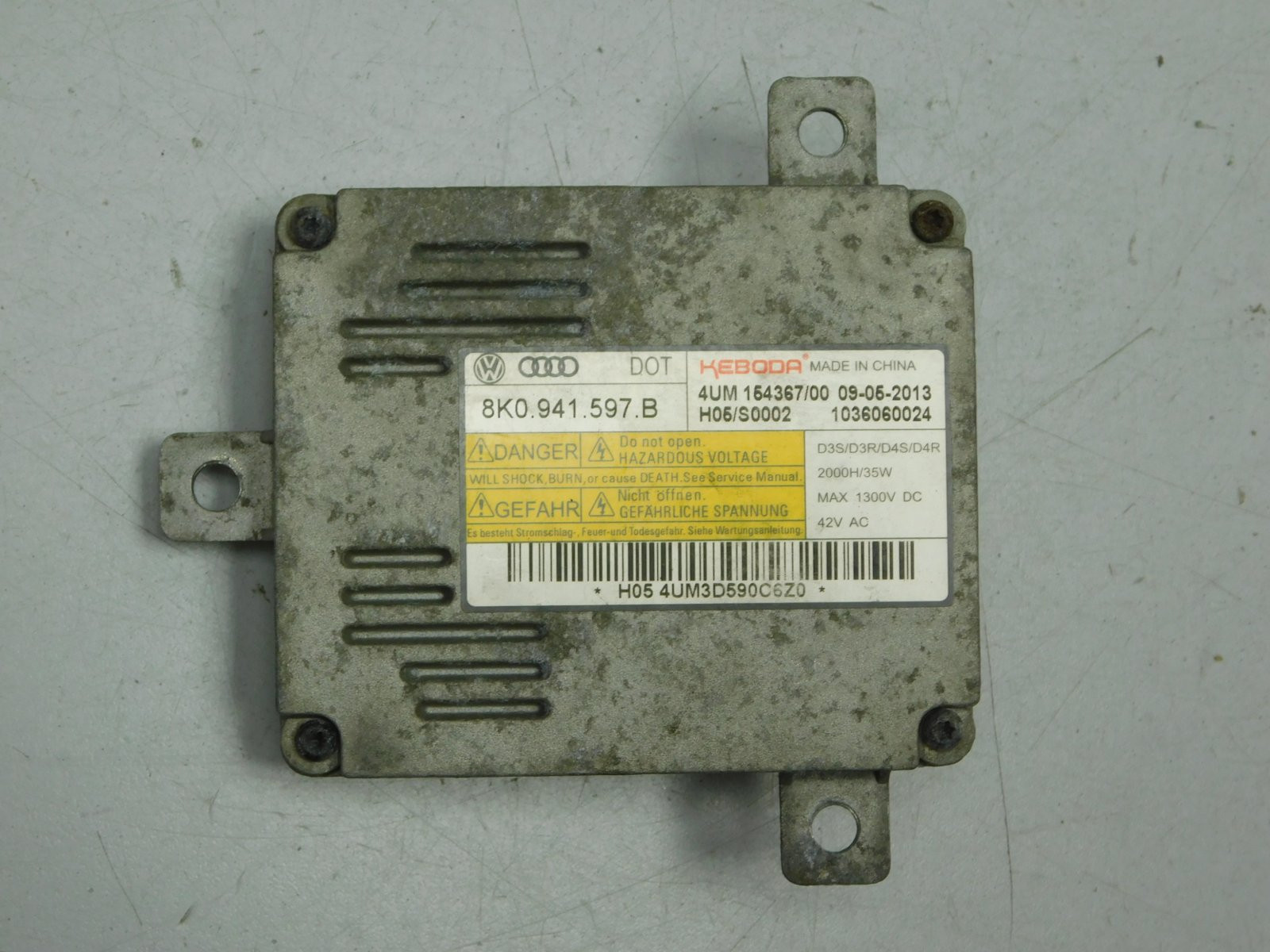 Блок розжига ксеноновой лампы Audi Q5 2008-2017