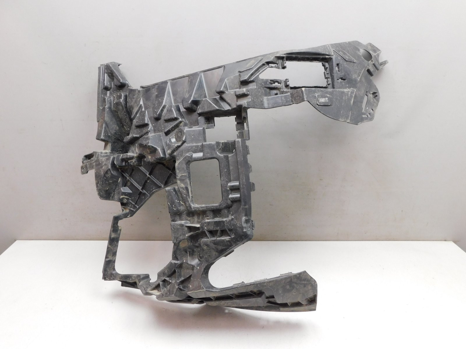 Кронштейн переднего бампера BMW X5 G05 2018>