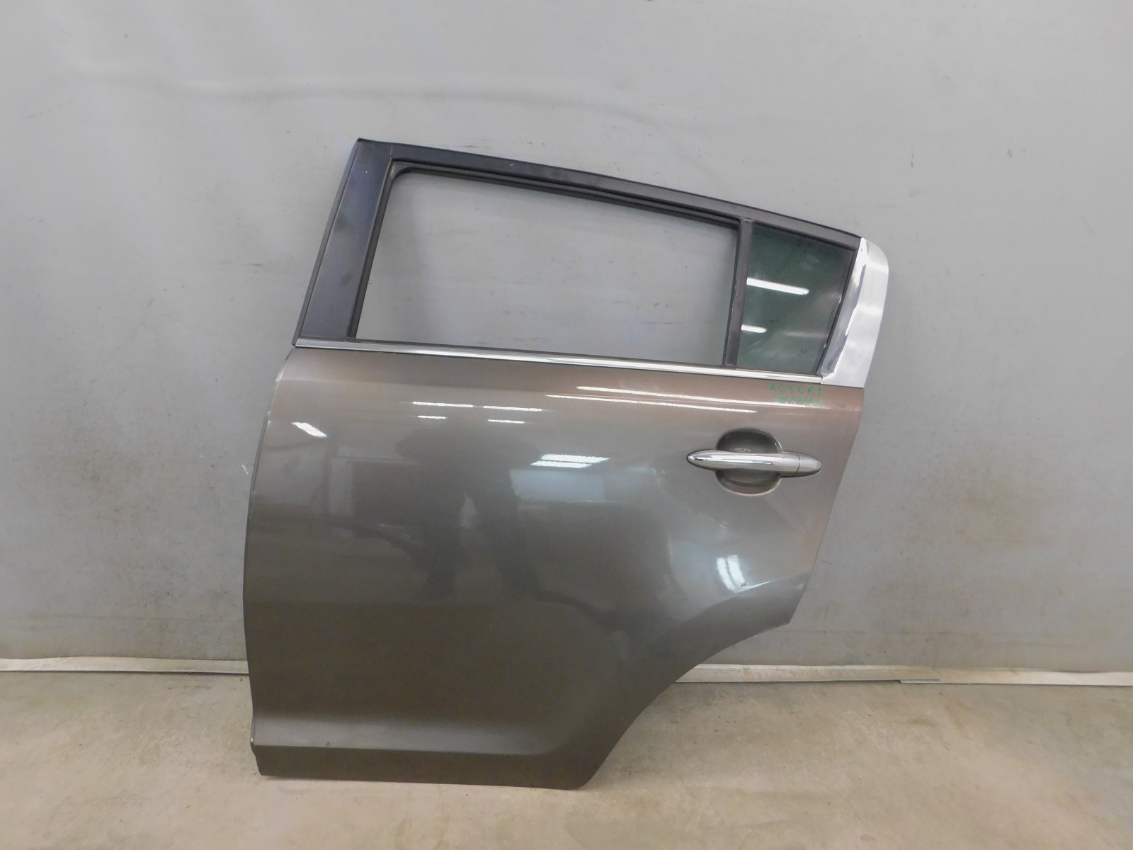 Дверь задняя левая Kia Sportage 2010-2015