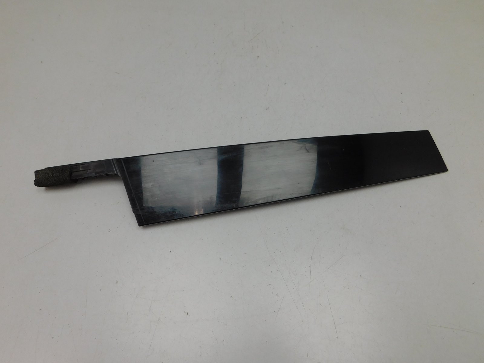 Накладка двери передней левой Geely Tugella 2020>