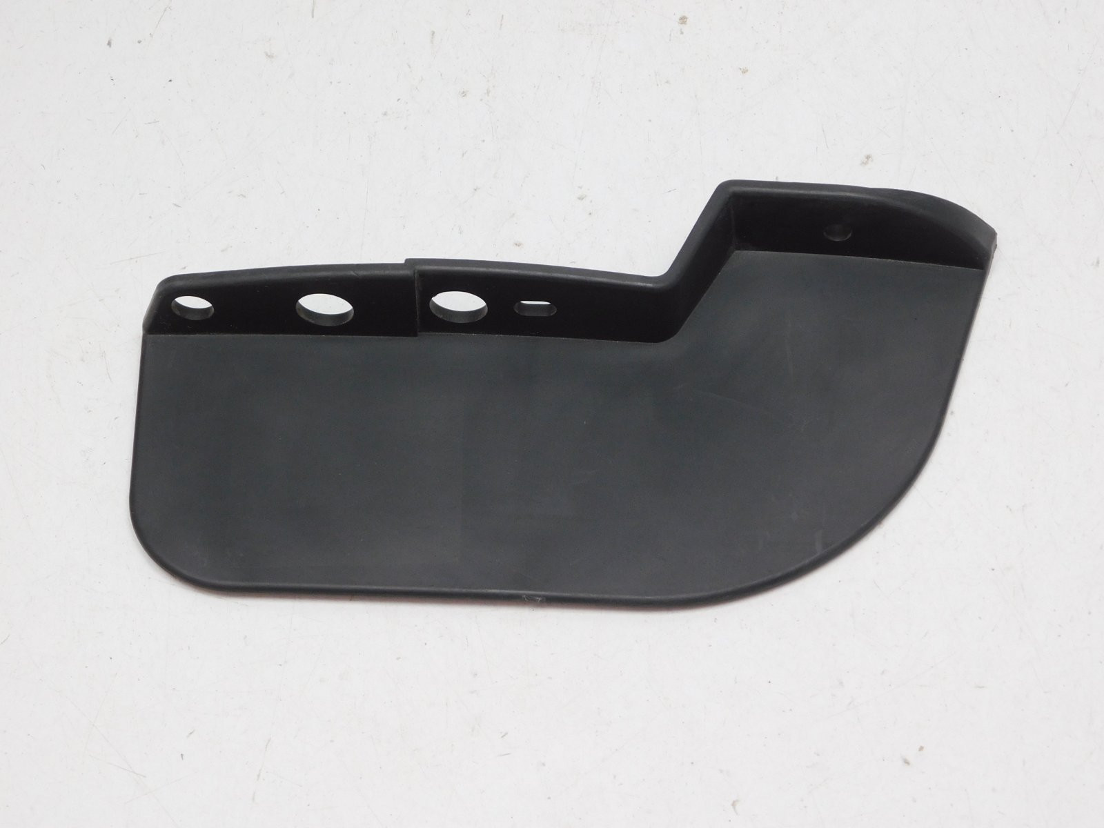 Брызговик передний левый Toyota RAV 4 2006-2013