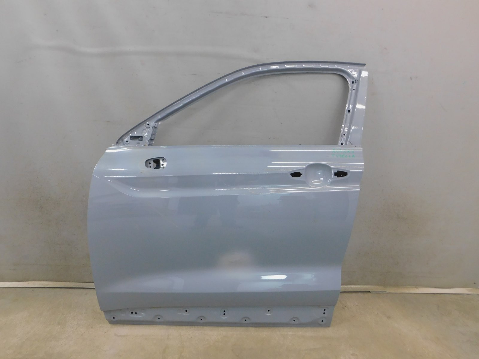 Дверь передняя левая Geely Tugella 2020>