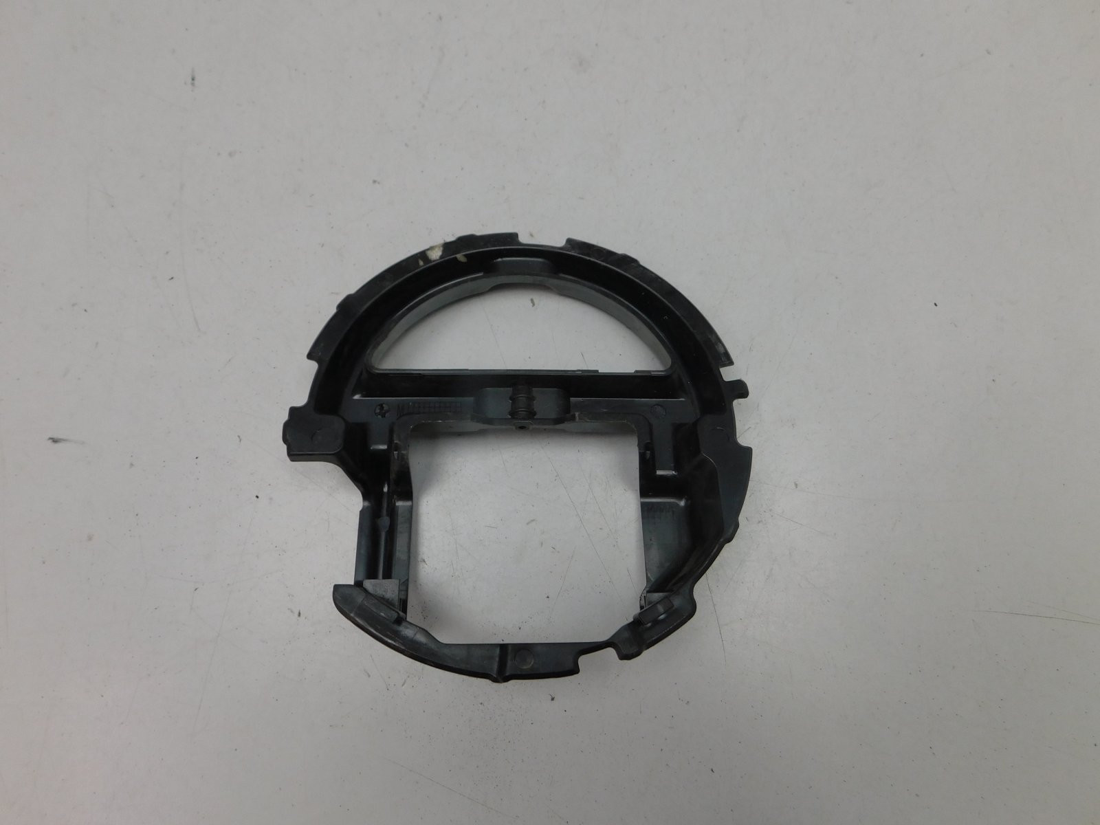 Кронштейн Mercedes-Benz C-Klasse W205 2013>