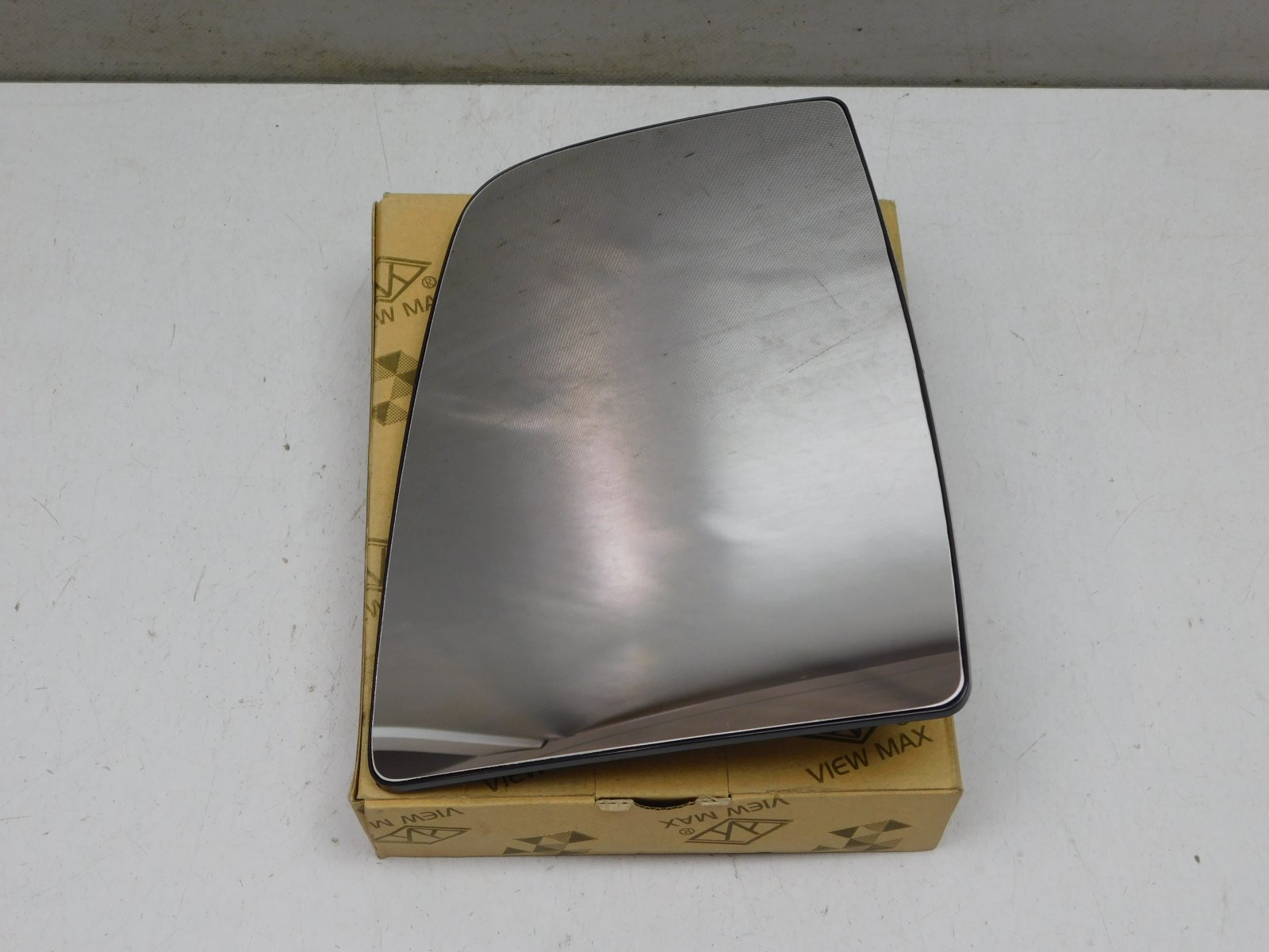 Стекло зеркала левого Ford Transit 2014>