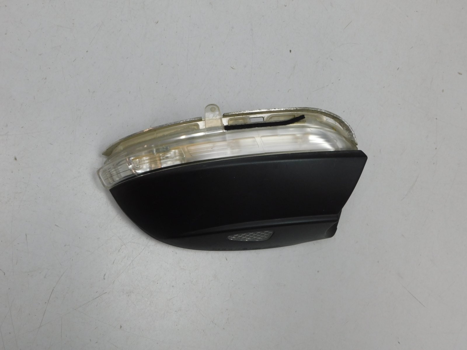 Повторитель указателя поворота Volkswagen Passat CC 2008-2017