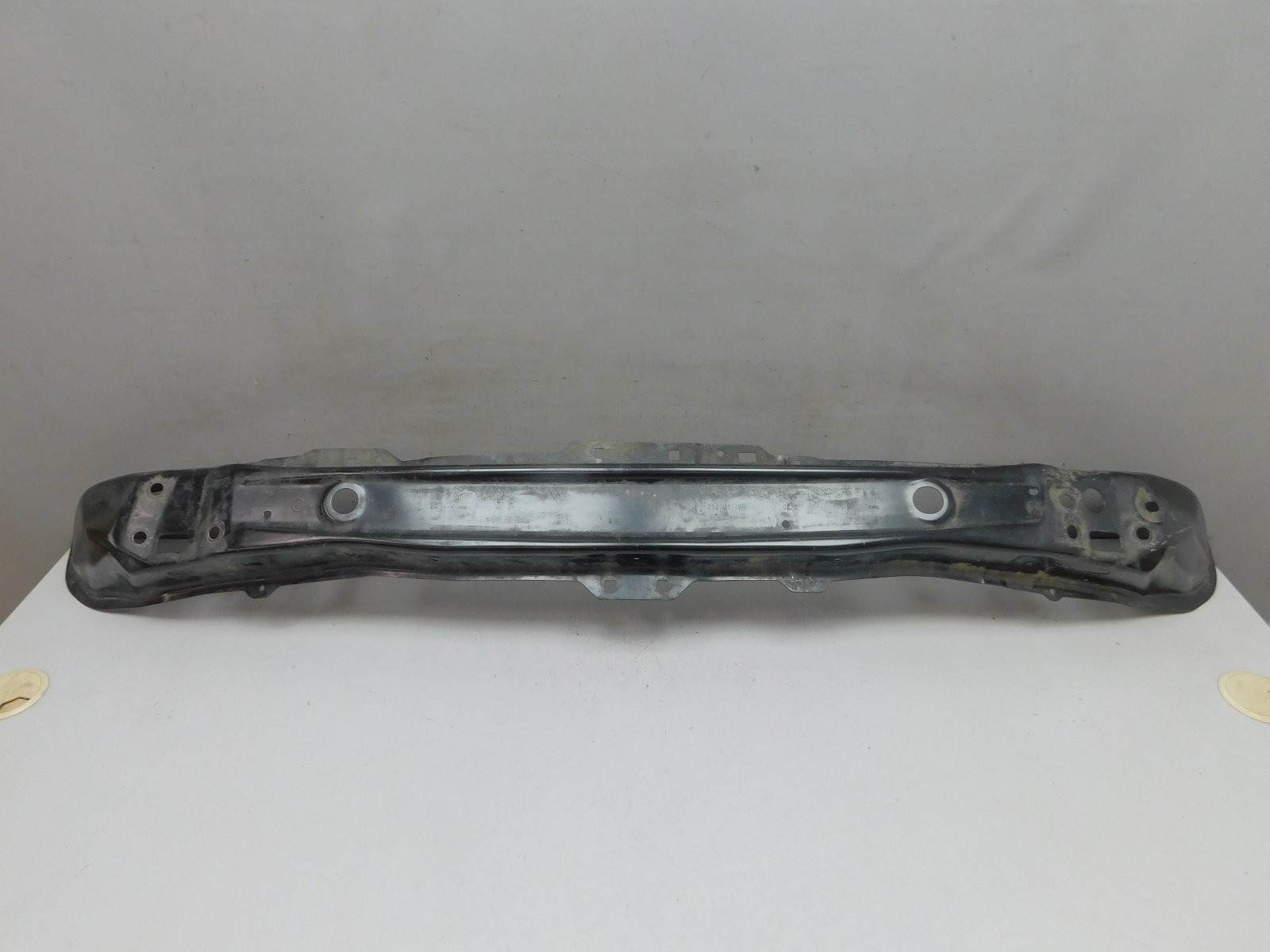 Усилитель переднего бампера Renault Arkana 2019>