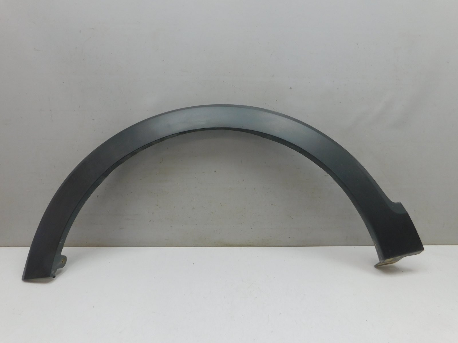 Накладка крыла переднего левого Renault Kaptur 2016>